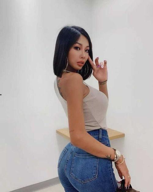 韩国的jessi,闪耀舞台的青春力量