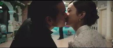 甘婷婷床戏吻,激情演绎引发观众热议