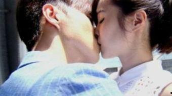 女生亲男生视频,女生亲男生视频幕后故事揭秘