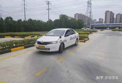 科二练车视频,新手学员的实战攻略与技巧解析