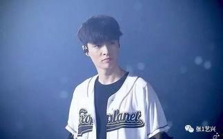 张艺兴韩国综艺有哪些,张艺兴在韩国综艺中的精彩瞬间回顾