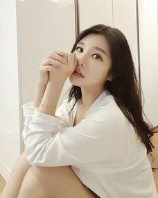 韩国巨乳主播朴桂林,性感与才华并存的网络红人”